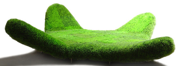 зеленая кровать