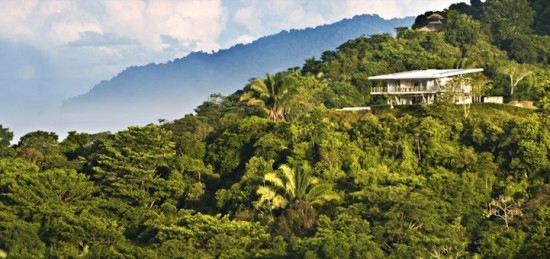 Современный дом в джунглях Коста Рики
